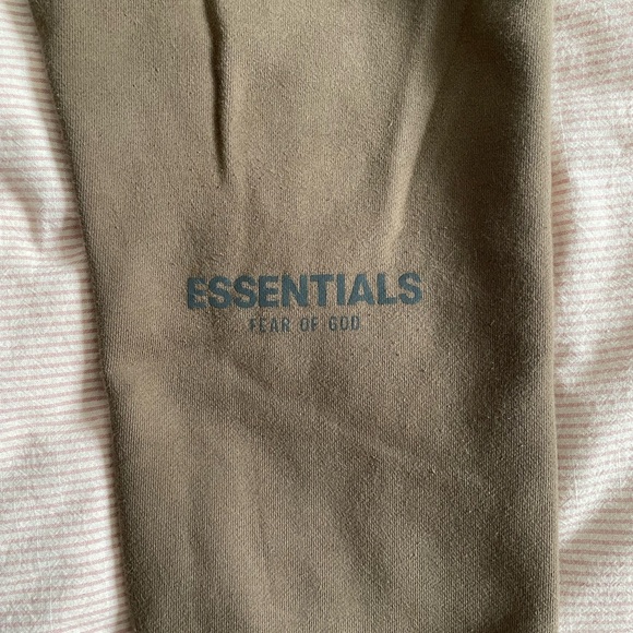Essentials Sweatpants - Picture 7 of 12